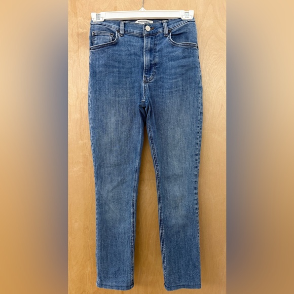 REFORMATION Classic Jeans in Darwin Wash - Picture 4 of 15